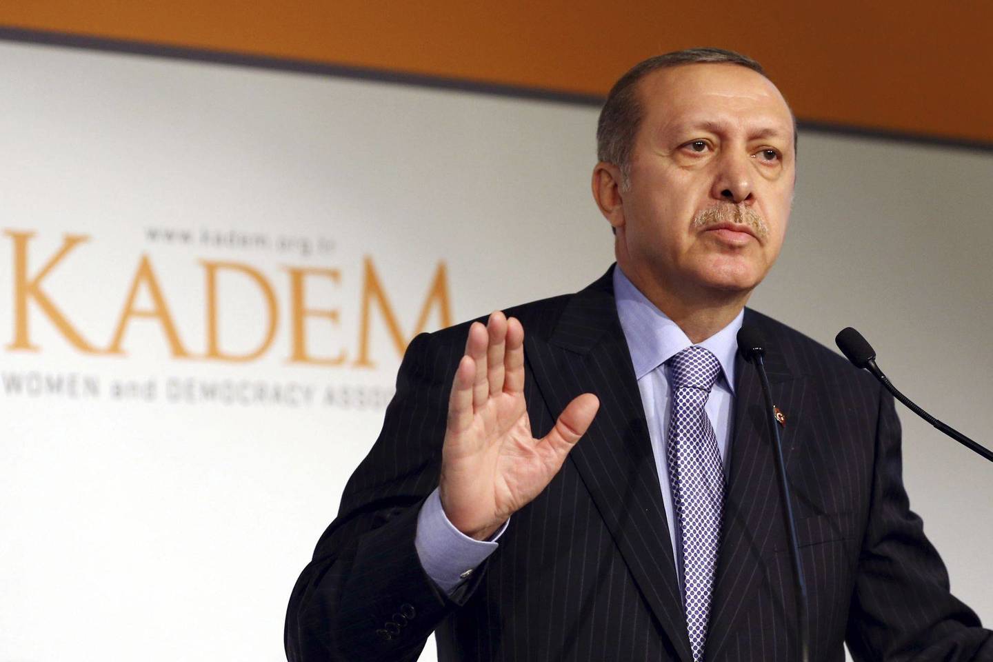 Pirmadienį R.T.Erdoganas apkaltino Vakarus ateinant į regioną „naftos“.