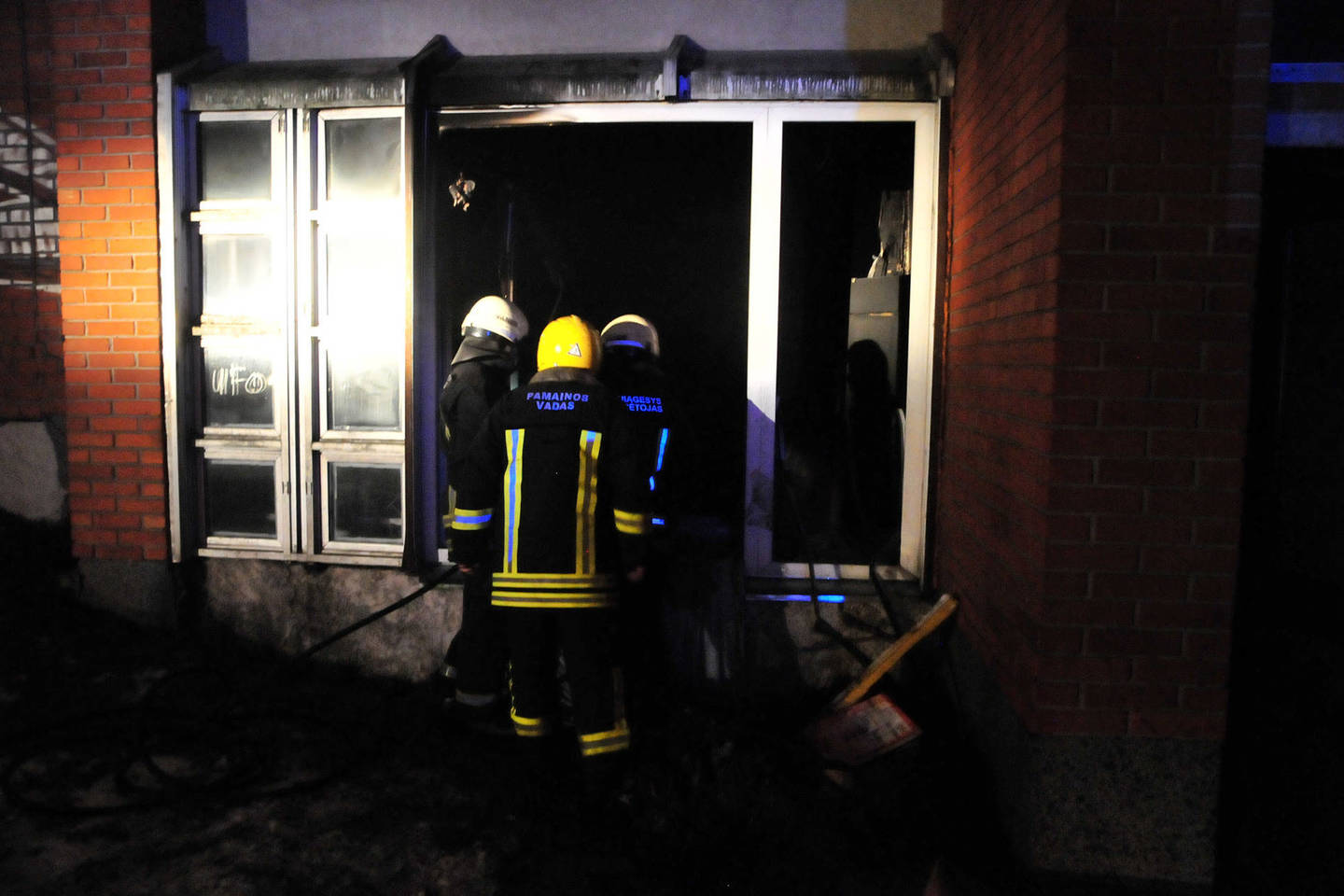 Policija oficialiai patvirtino, kad gaisras LNK sandėliuke tiriamas kaip padegimas.