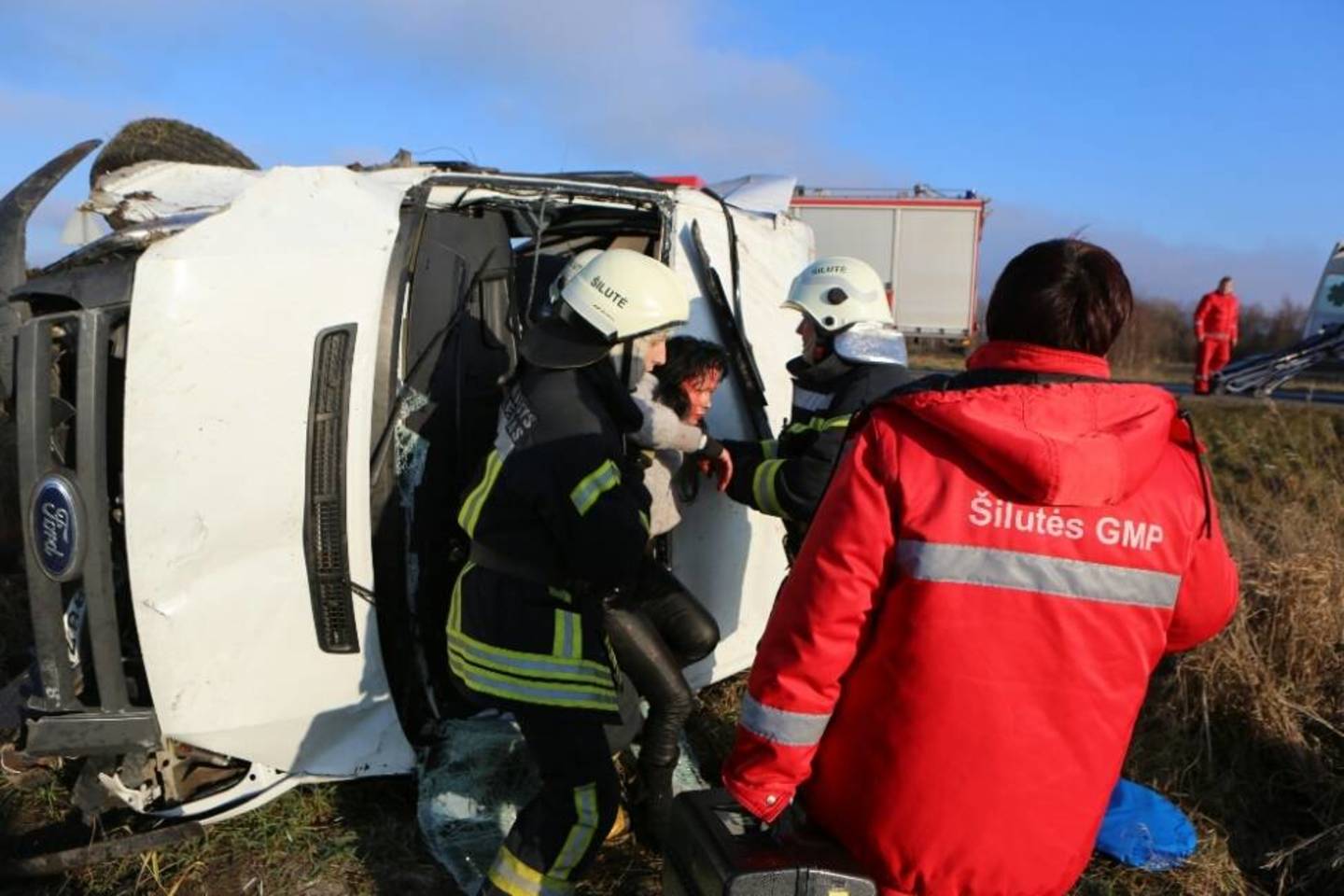 Eismo įvykyje nukentėjo 4 iš 5 mikroautobusu važiavusių žmonių.