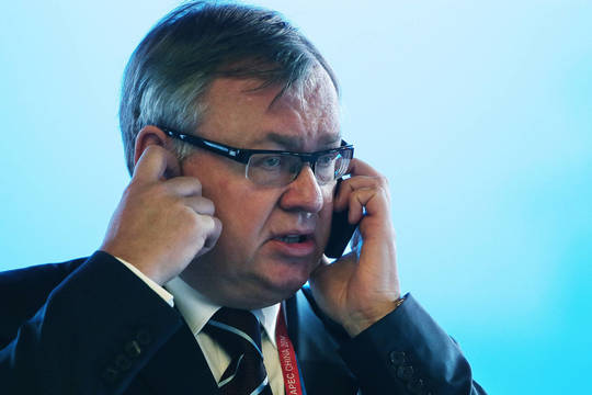 VTB vadovas: „Atjungę mus nuo pasaulio paskelbsite karą“