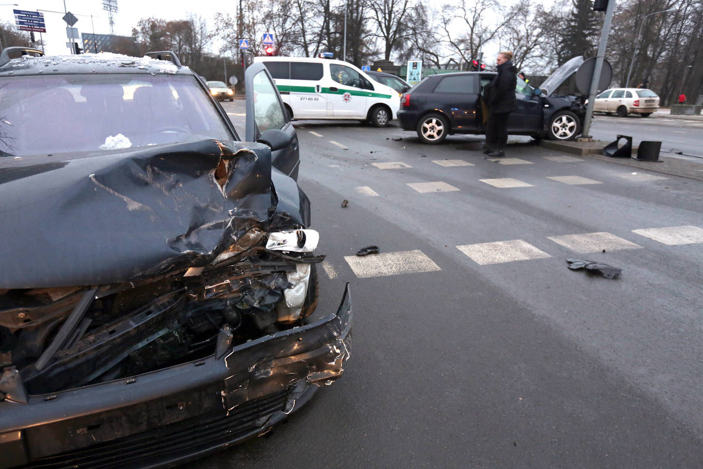 Per avariją Vilniuje nukentėjo keli žmonės.