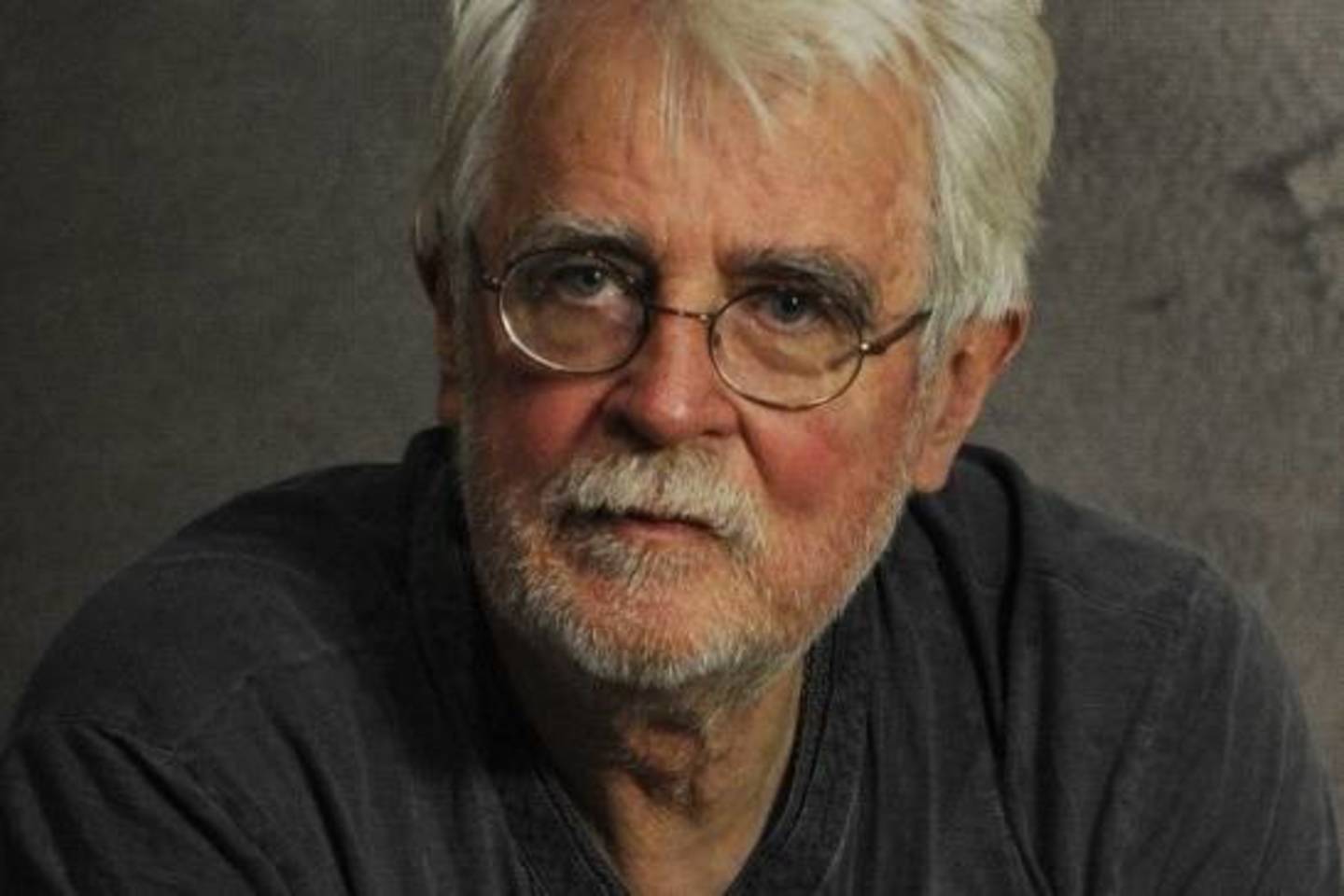 K.Lupa Lietuvos nacionaliniame dramos teatre režisuos Th.Bernhardo „Didvyrių aikštę“.