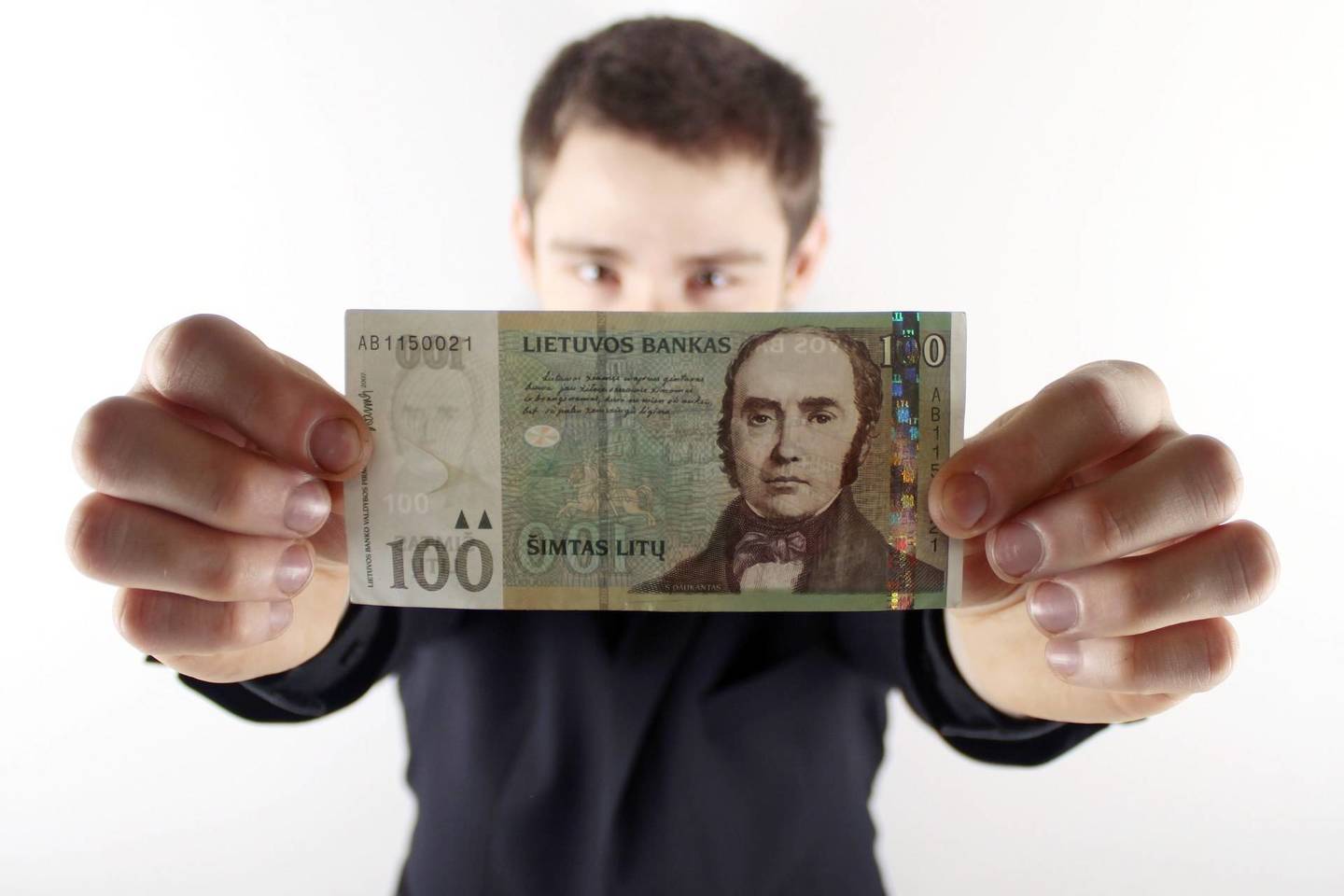 100 litų Vilniaus policininkų iš kelio neišvedė.