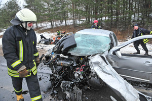 Per žiaurią avariją Molėtų r. žuvo brolis ir sesuo, 3 nukentėjo