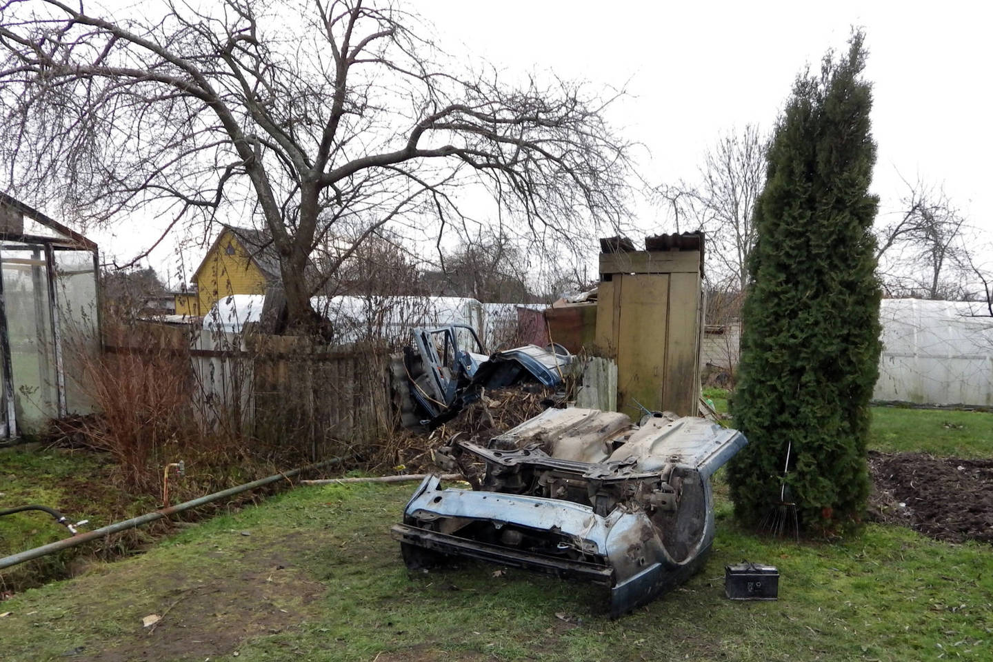 Į mirtiną avariją patekęs "Volkswagen Golf".