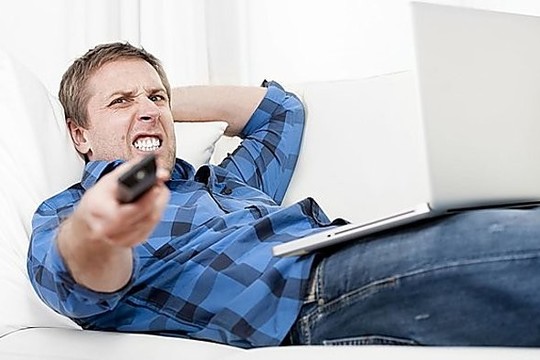 Kaip elgtis su žmonėmis, kurie nori viską kontroliuoti?