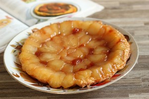 Obuolių pyragas dings nuo stalo nespėjęs ir ataušti