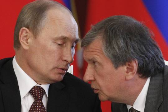 Tarp Rusijos oligarchų - mūšis dėl pinigų ir privilegijų