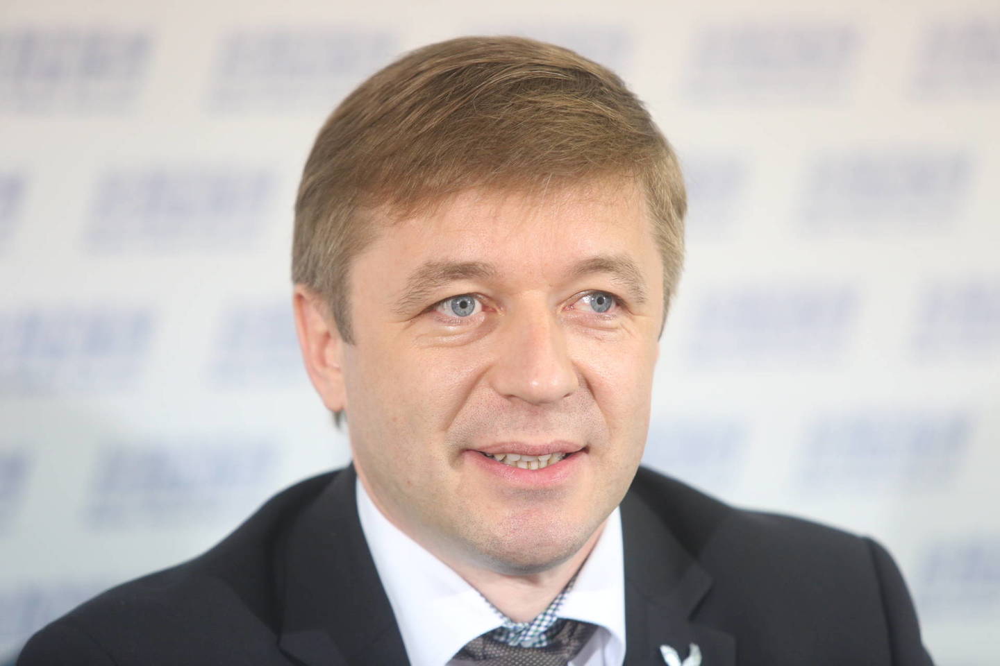 R.Karbauskis.