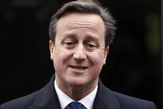 Didžiosos Britanijos premjeras pasitraukė iš derybų Belfaste