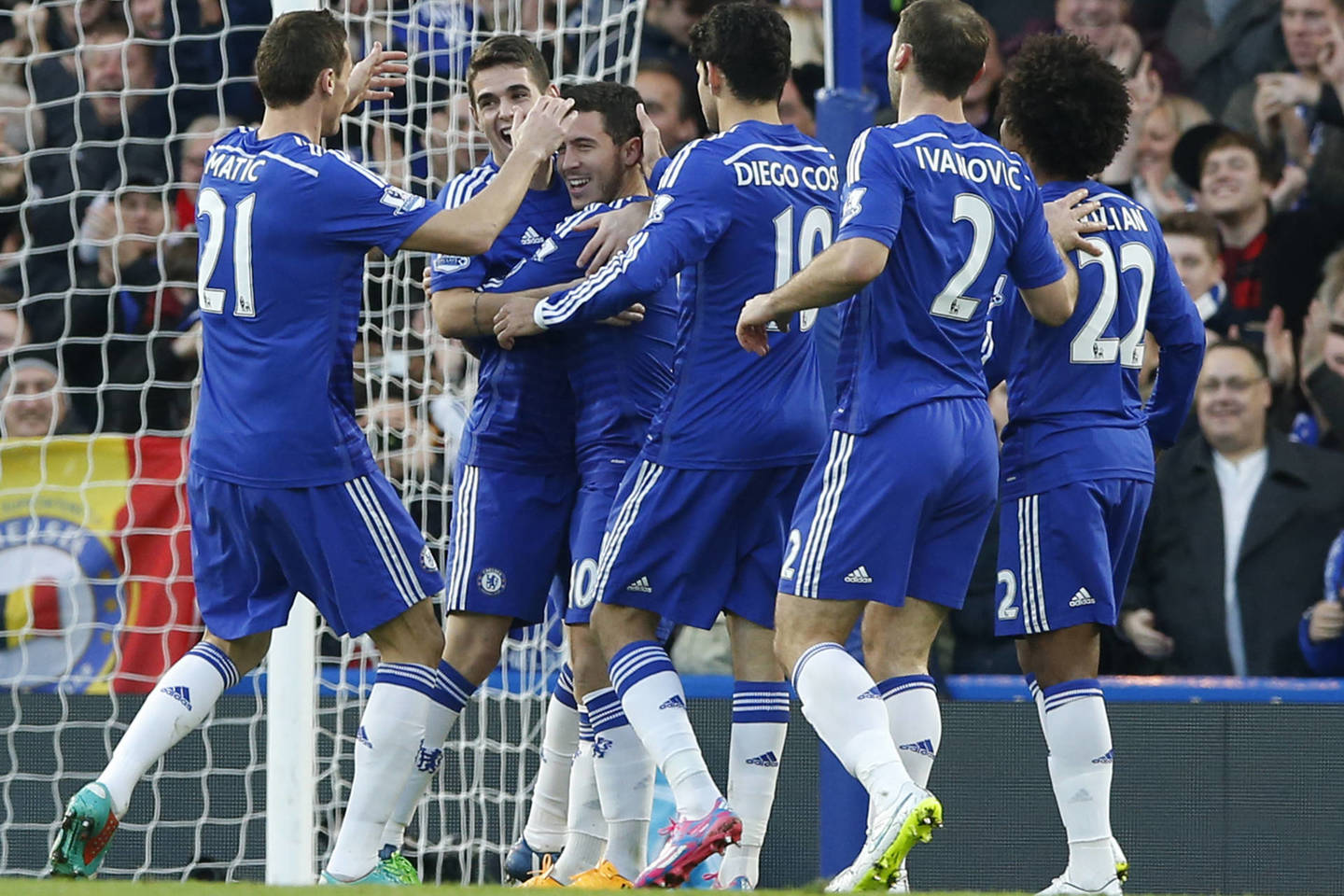 „Chelsea“ pirmauja Anglijos čempionate.