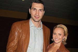 V. Klyčko ir H. Panettiere ant rankų jau sūpuoja dukrą