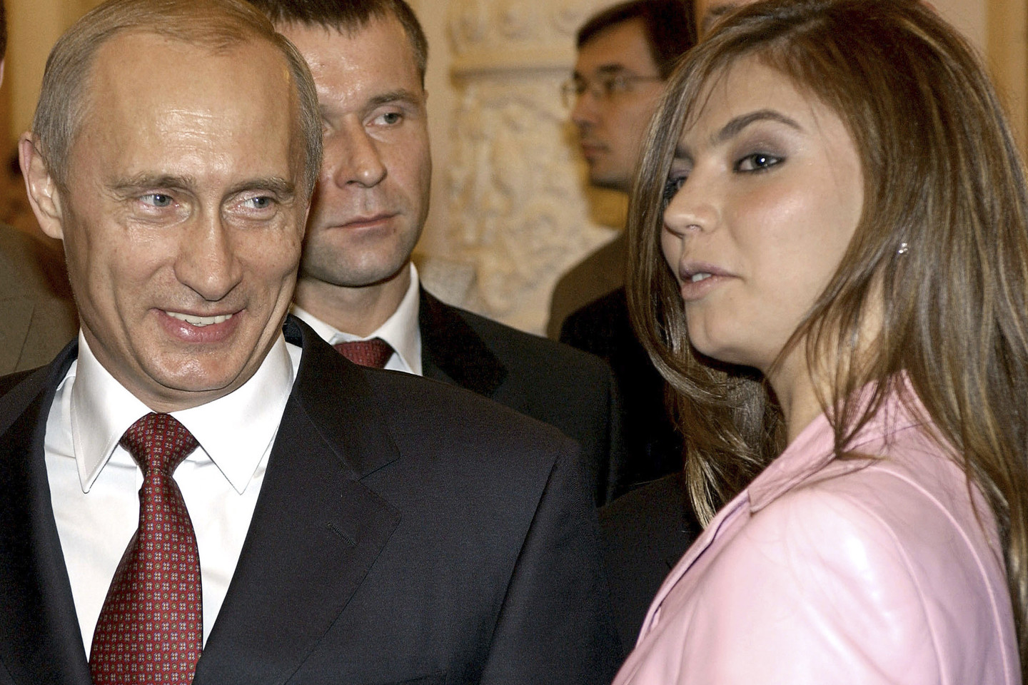 V.Putinas vargiai sugeba paslėpti savo simpatiją sportininkei.