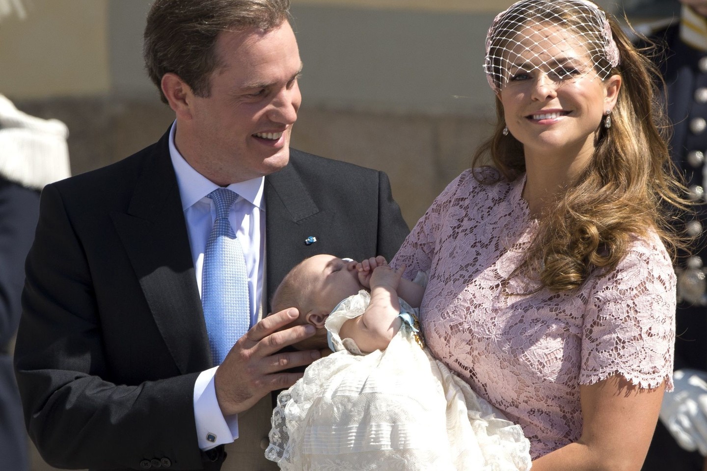 „Princesė Madeleine ir p. Christopheris O'Neillas džiaugiasi galėdami paskelbti, kad princesė laukiasi jų antro vaiko“, – sakoma Švedijos karališkųjų rūmų pareiškime.