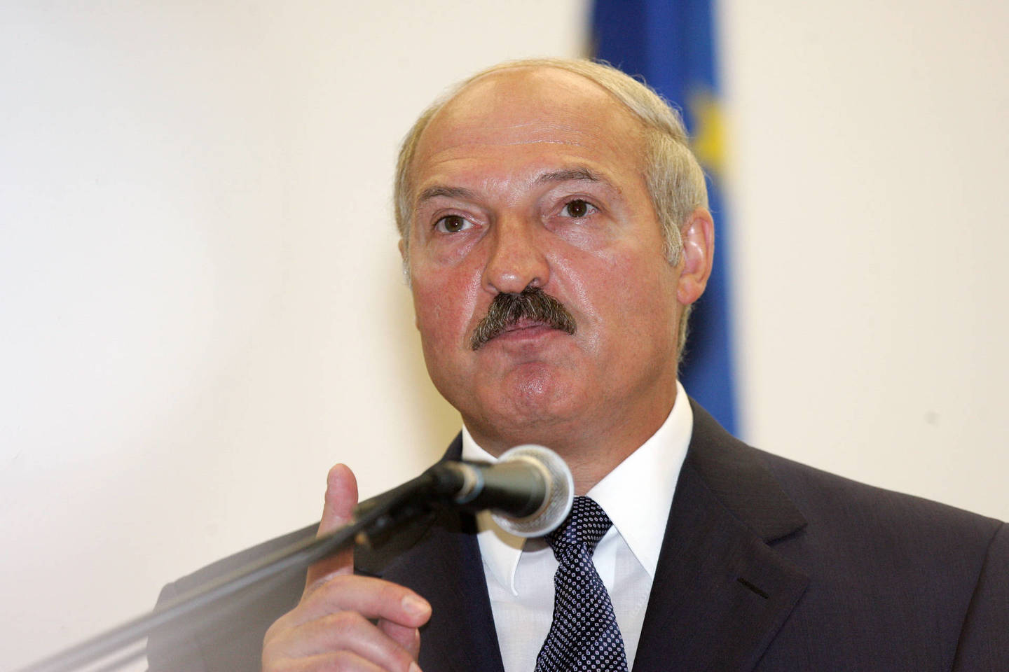 Baltarusijos prezidentas Aliaksandras Lukašenka mėgaujasi tarpininko vaidmeniu.
