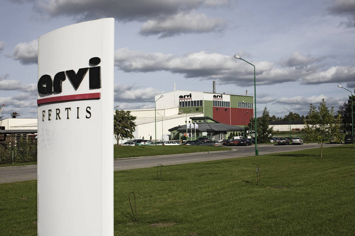 "Arvi fertis" yra vienintelė Baltijos šalių įmonė, gaminanti trąšas, kurių vienoje granulėje yra visų augalui reikalingų medžiagų.