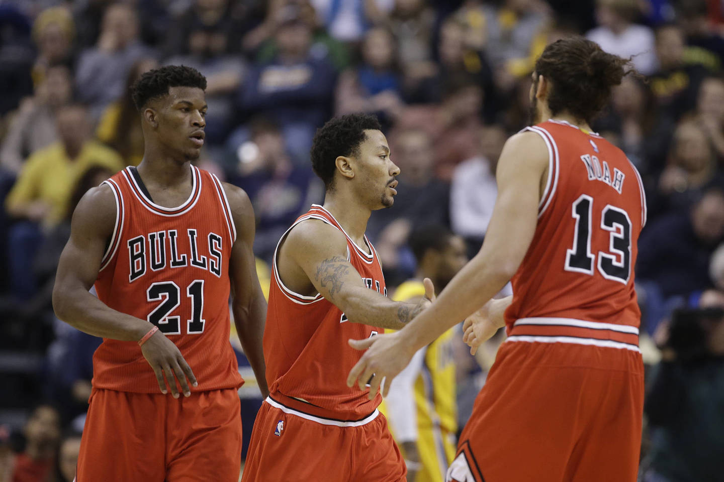 „Bulls“ – „Pacers“ mačo akimirka.