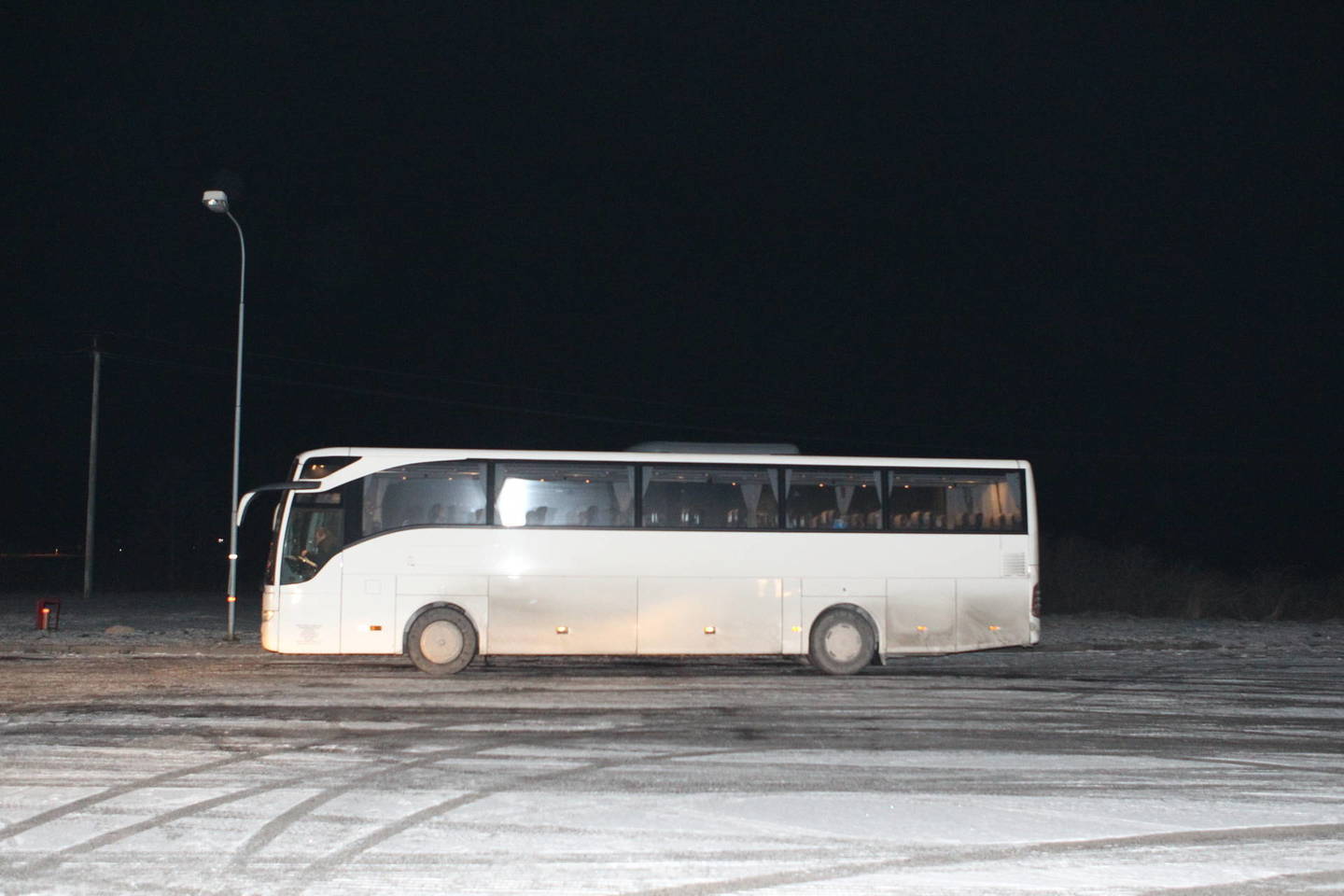 Iš Rygos į Lenkiją vykstantį autobusą su 45 keleiviais grasinęs susprogdinti vyriškis atsidūrė Marijampolės policijos areštinėje.