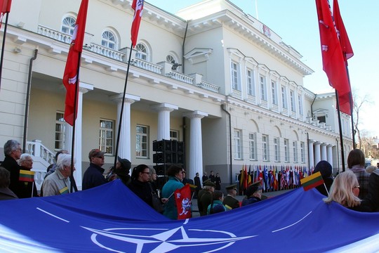 Rusijos agresija verčia NATO keisti savo požiūrį į saugumą