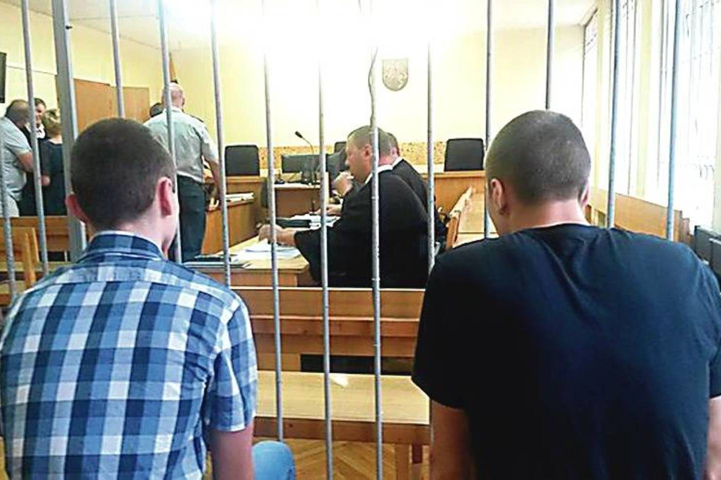 Vienas kaltinamųjų atsiprašė aukos artimųjų, o kitas teigė neturįs ką pasakyti.