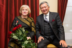 Gimtinėje sveikstanti K.Prunskienė sulaukė svečių iš Kazachstano