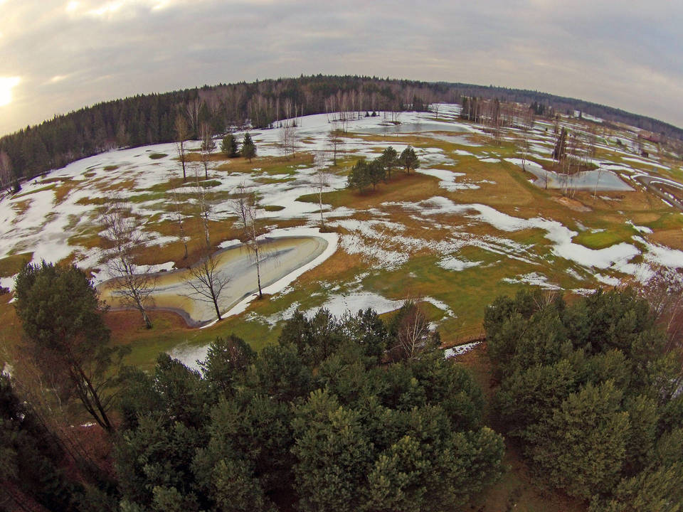 Sniego Lietuvoje liko nedaug.<br>Lrytas.lt nuotr.