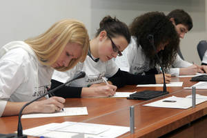 Ar jūsų rašysena panaši į princesės Dianos? Klauskite matematikų