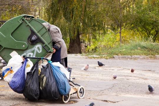 Britai suskaičiavo lietuvius, jų šalyje gyvenančius iš pašalpų
