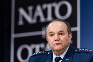NATO pajėgų vadas perspėja dėl galimos Rusijos reakcijos