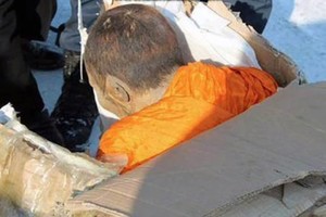 Medituojantis vienuolis, budistų įsitikinimu, vis dar gyvas