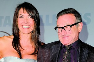 Robino Williamso žmona ir vaikai nepasidalija velionio daiktų