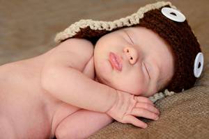 Medikai šokiruoti: gimė dvynių „besilaukianti“ mergytė