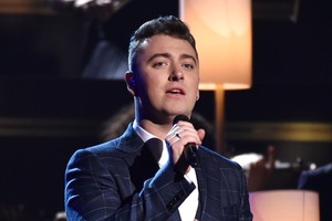 „Grammy“ superžvaigždę Samą Smithą įkvėpė nelaiminga meilė vyrui