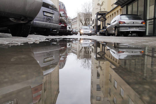 Išsitraukite guminius batus: grįžta drėgni atlydžio orai