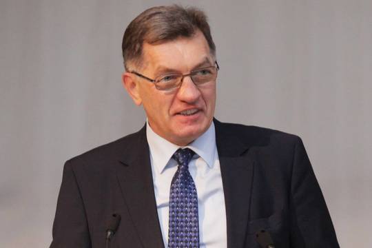 Premjeras: „Karinės grėsmės verčia dirbti parengties režimu“