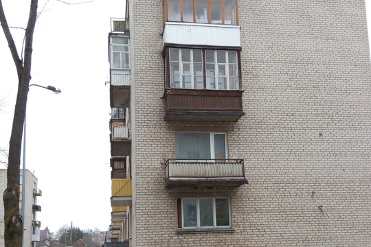 Patys susitvarkė balkonus ir gavo per nosį