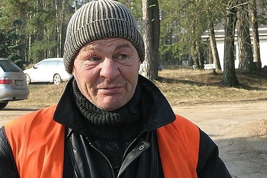 Benamio sąžinė švari: nepardavė balso už butelį degtinės