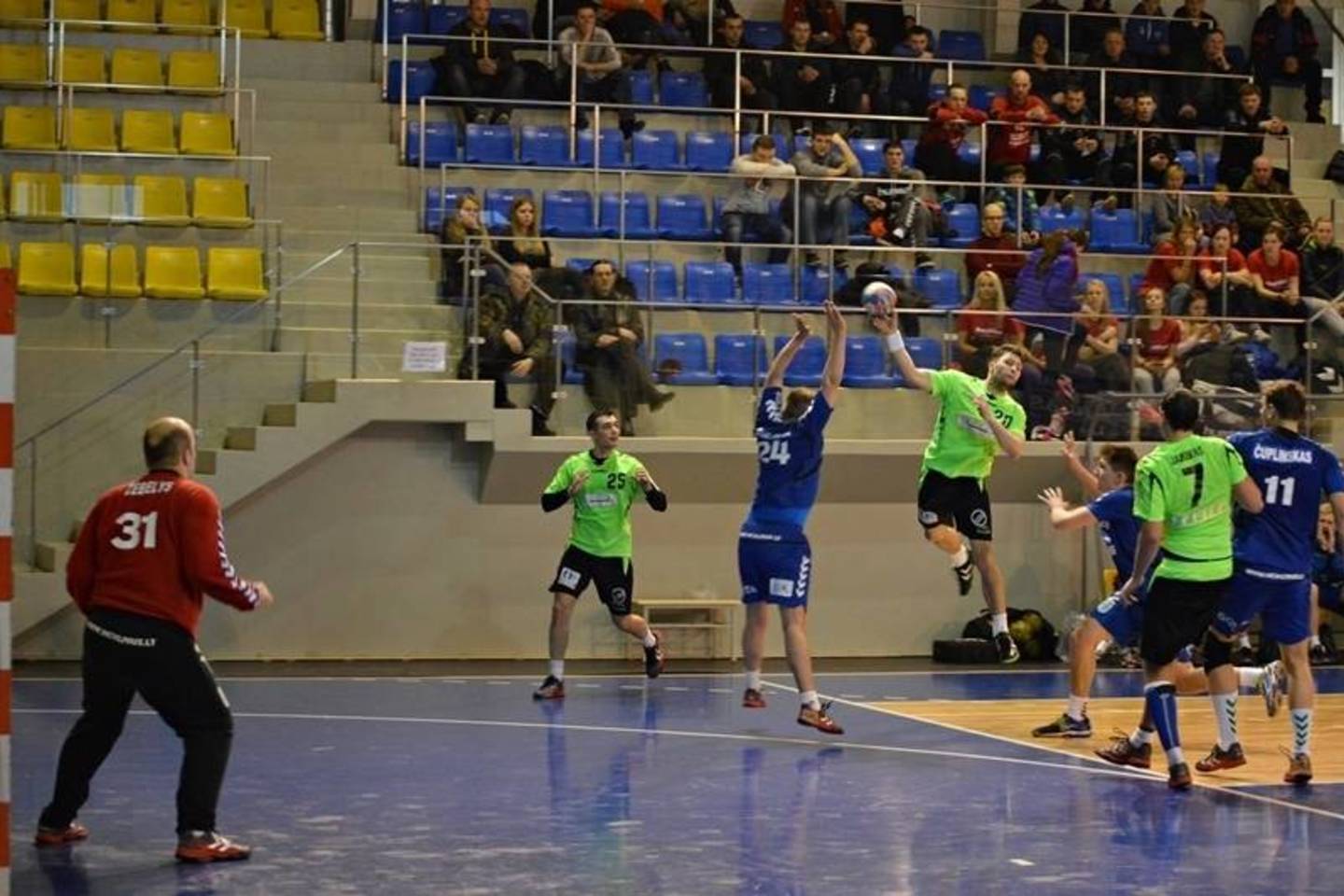 Pusfinalyje Kauno „Granitas-Gaja-Karys“ 31:30 palaužė „Vilniaus“ ekipą.