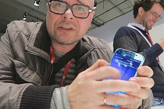 Telefonas iš kosmoso: „Samsung Galaxy S6“