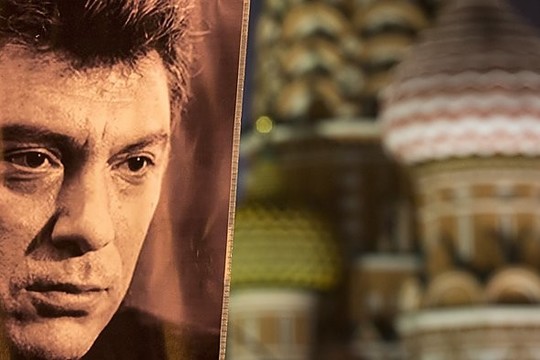 B. Nemcovo draugė – Ukrainoje, V. Putinas kalba apie provokaciją