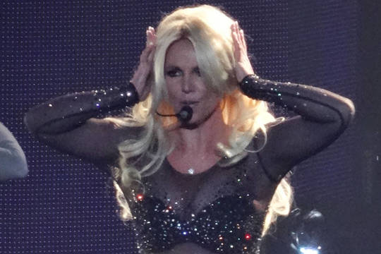 Britney Spears per koncertą išslinko kuokštai plaukų