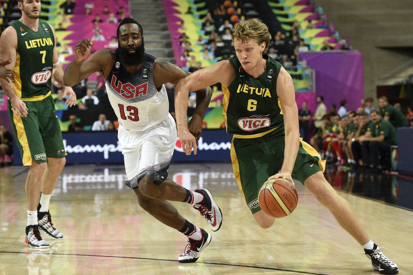 M.Kuzminskas domina NBA ir Europos komandas.