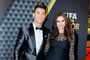I. Shayk buvusį mylimąjį C. Ronaldo išdėjo į šuns dienas