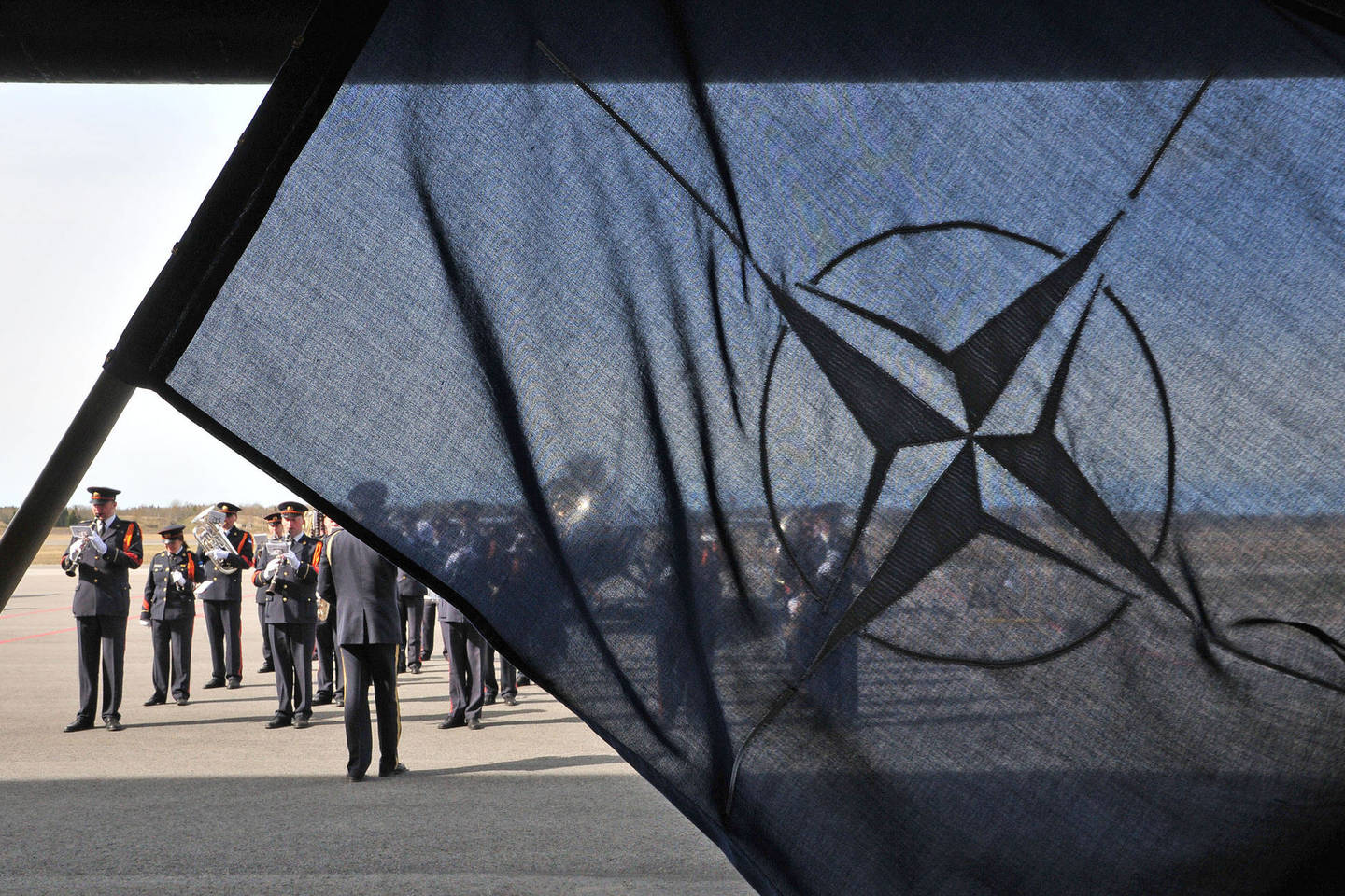 NATO nuo Ukrainos krizės pradžios smarkiai padidino savo manevrų skaičių Rytų Europoje.