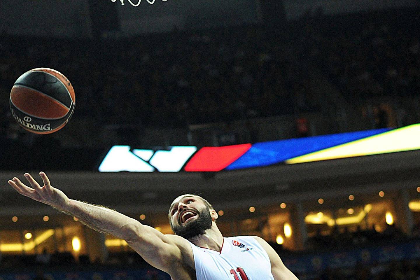L.Kleiza pelnė 3 taškus.
