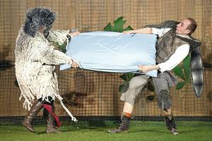 Zuikio puikio operėlė vilioja vaikus į Operos ir baleto teatrą