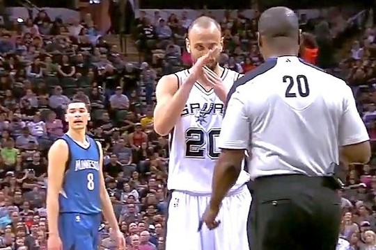 E. Ginobili akibrokštas – skyrė teisėjui techninę pražangą