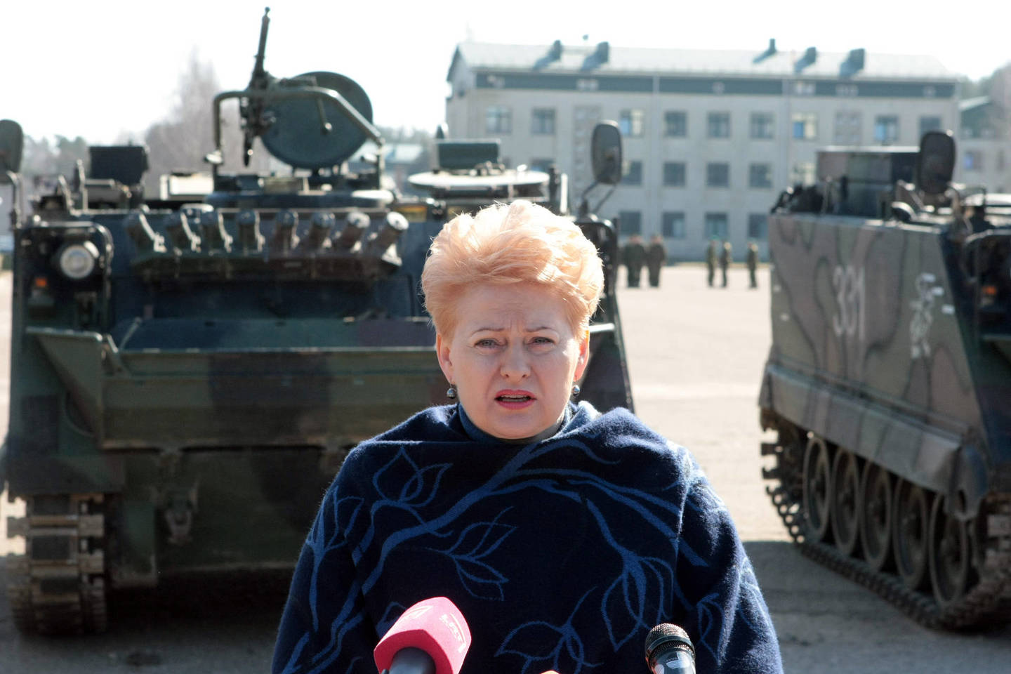 Rukloje viešėjusi prezidentė D.Grybauskaitė teigiamai vertino dviejų politinių partijų lyderių apsisrendimą trauktis.