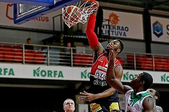 LKL dienos momentas: finalinis Travis Leslie akordas