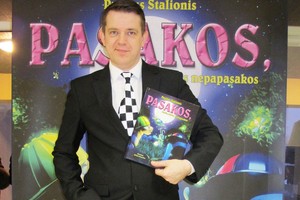 Knygą parašęs dainininkas nutarė kitiems uždarbio neatiduoti